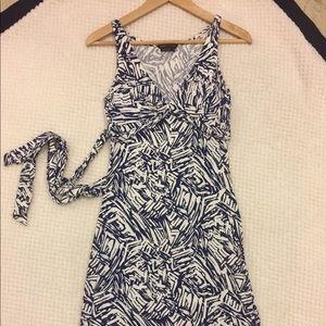 BCBG Max Azria navy & white stretch dress